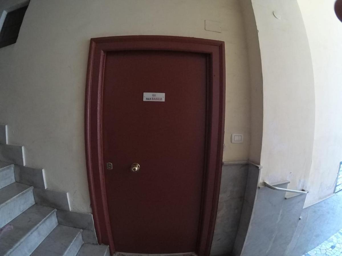 Casa Basile 15 Bed & Breakfast Наполи Екстериор снимка